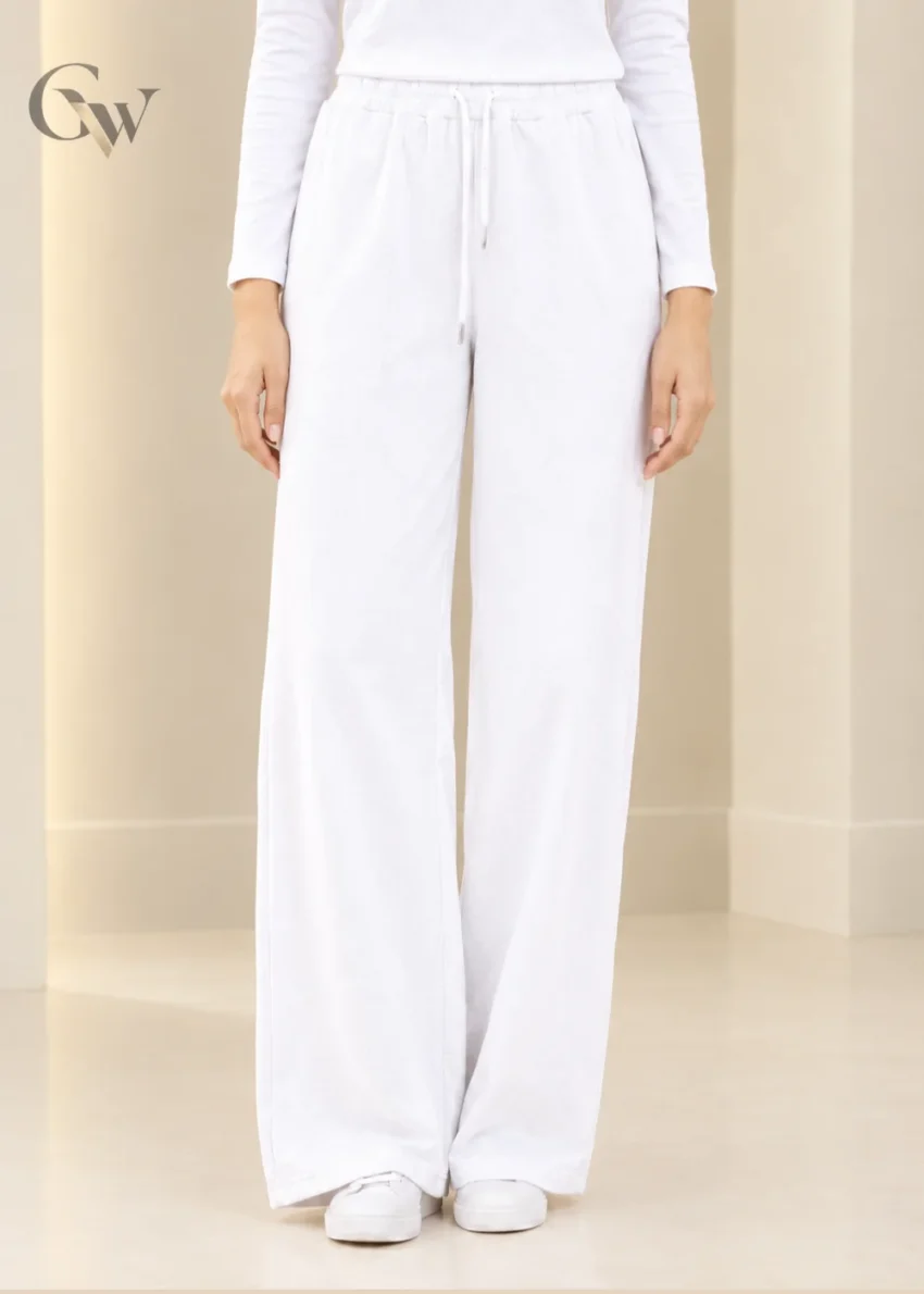 Women's wide-leg trousers with an elasticated drawstring waistband
